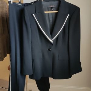 Escada wool crepe tuxedo with pleated white satin detailing